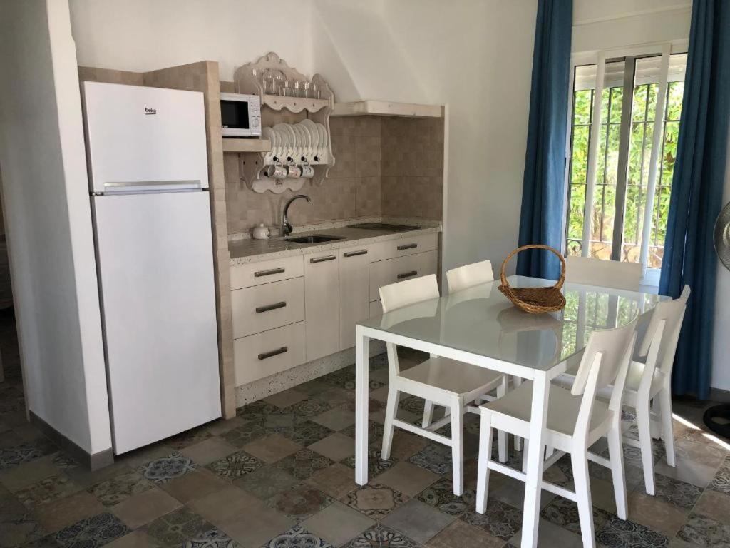 Apartamentos Cala Isabel サオラ エクステリア 写真